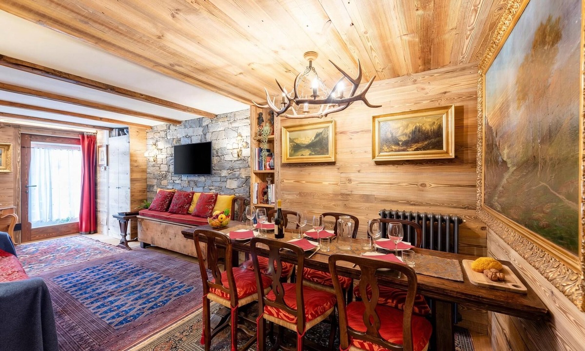 Courmayeur Apartment | Beautiful Apartment In Courmayeur, Courmayeur, Italy
