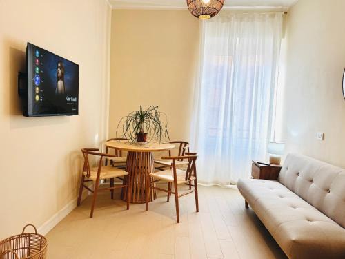 Rione XIV Borgo Apartment | Borgo Pio Suite Apartment