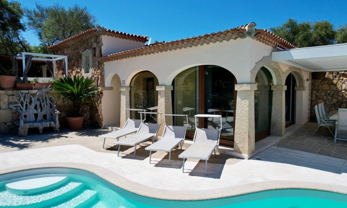 Baja Sardinia House | Casa Ginepro - your private oasis in Baja Sardinia