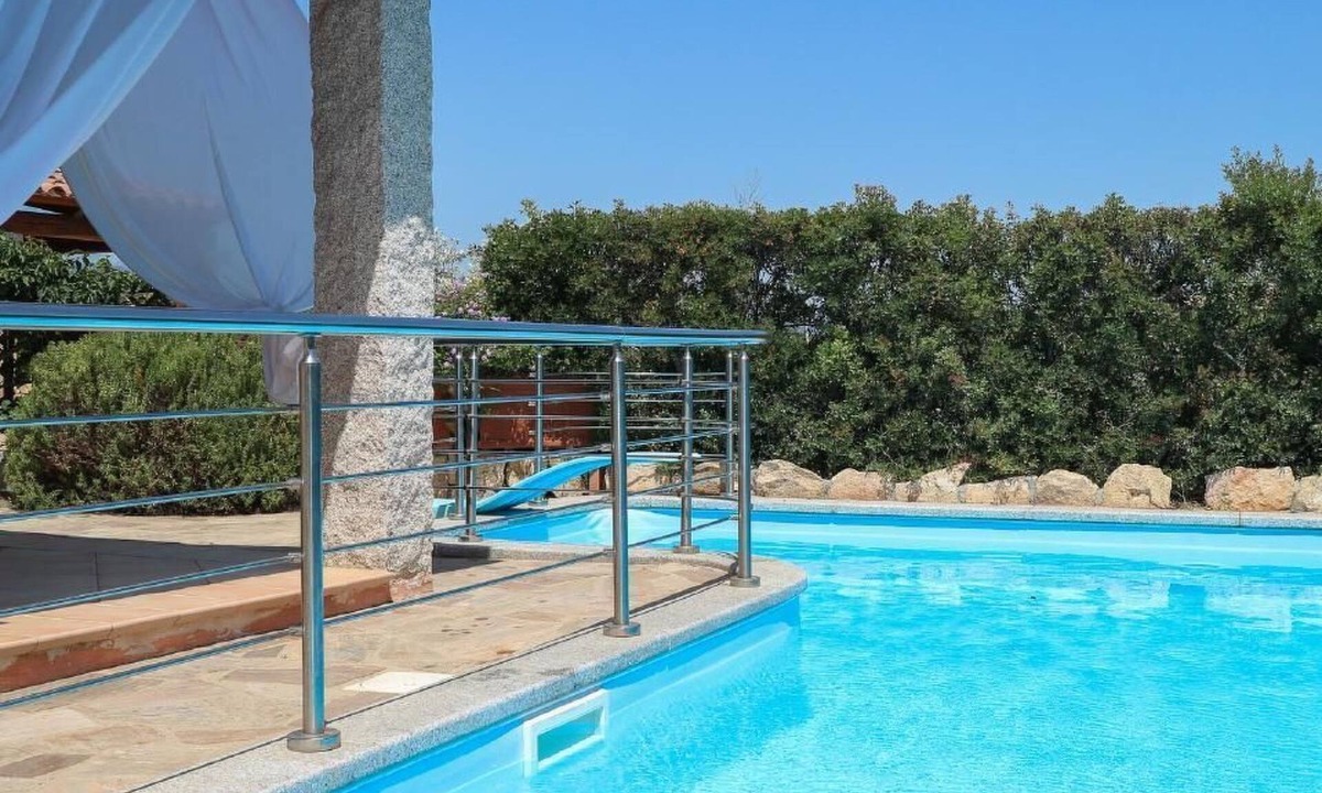 Baia Sant'Anna House | Haus in Budoni mit Schwimmbad und Privatparkplatz by Interhome