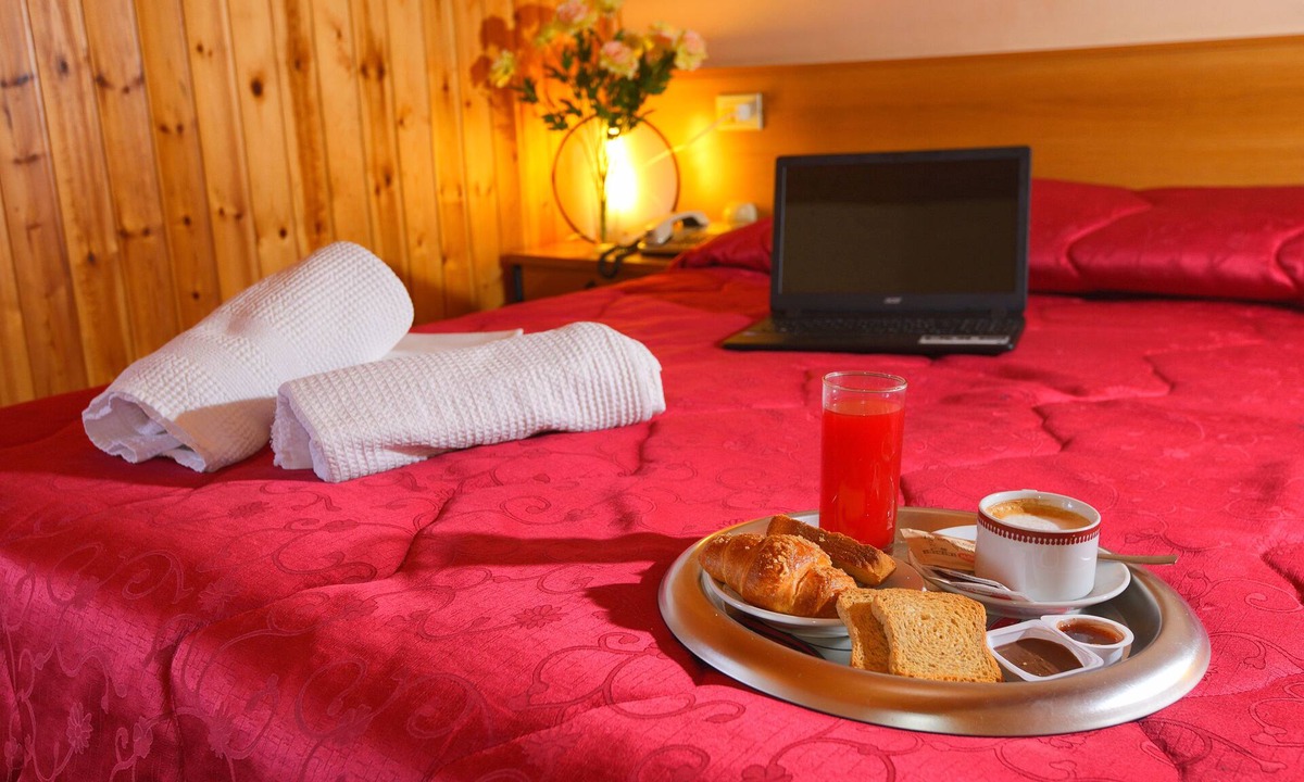 Barrea Hotel | Hotel Holidays