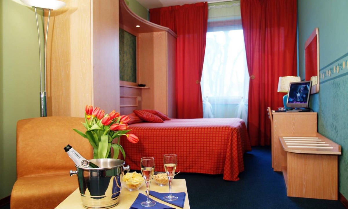 Santissima Annunziata Hotel | Hotel Meridiana