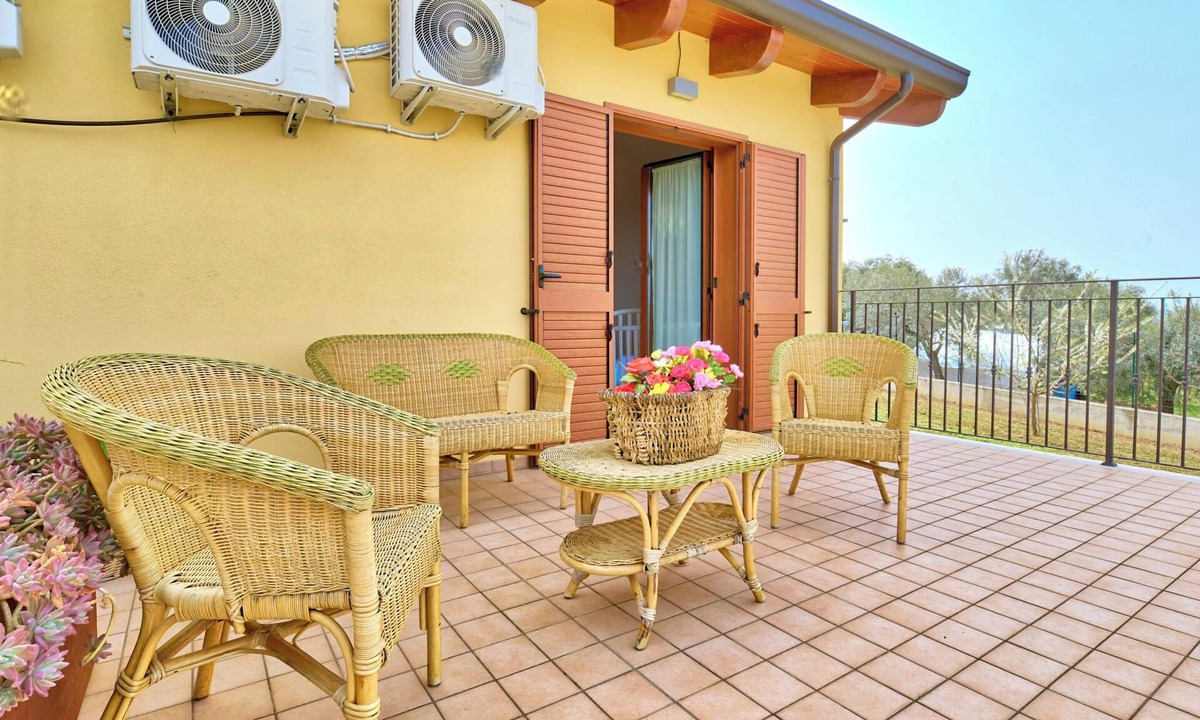 Tollo House | Il Cerchio by Interhome