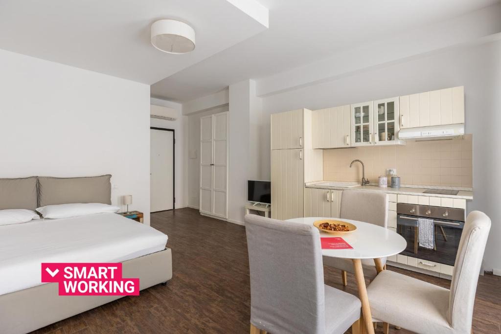 Fossolo Apartment | Largo Molina Studio III by Wonderful Italy