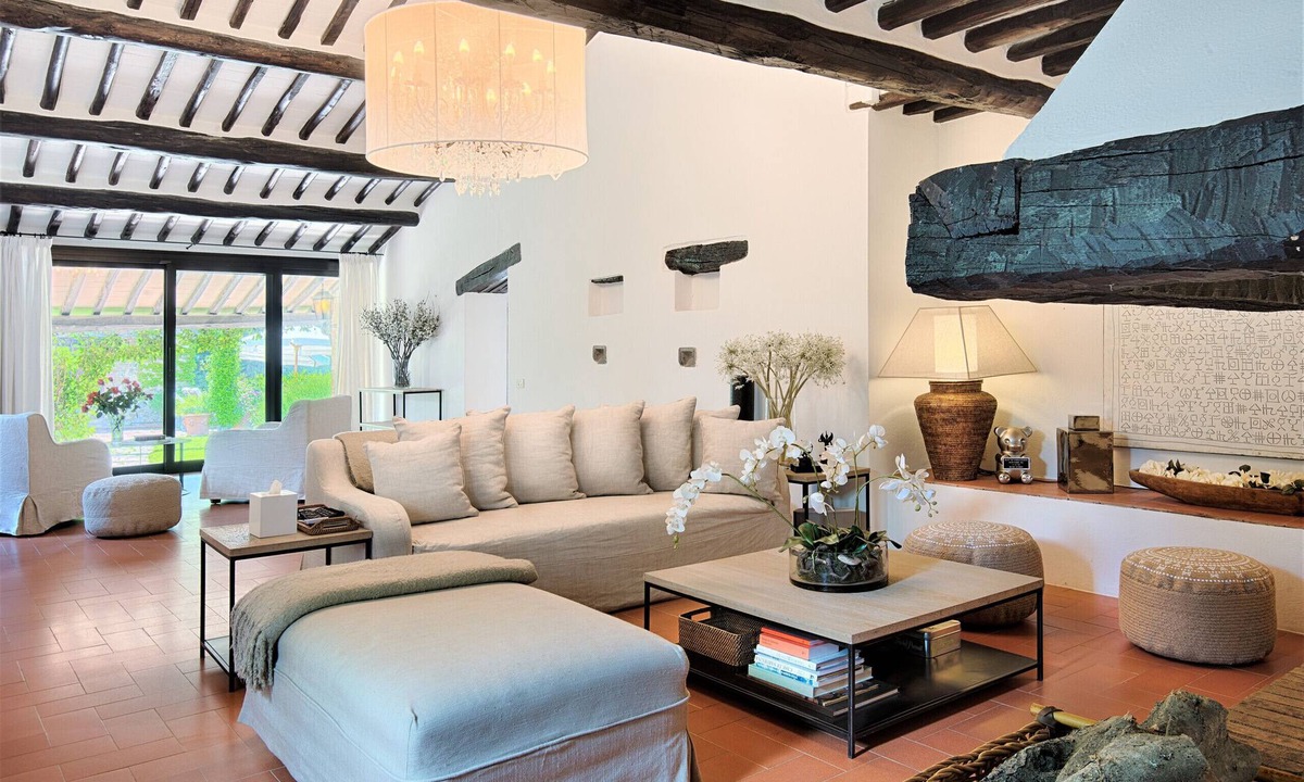 Castellina in Chianti Villa | Luxury Villa in Chianti with Winery up to 10pax