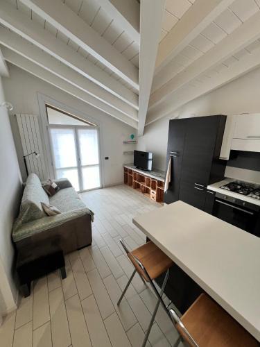 Corsico Apartment | Mansarda Polpetta