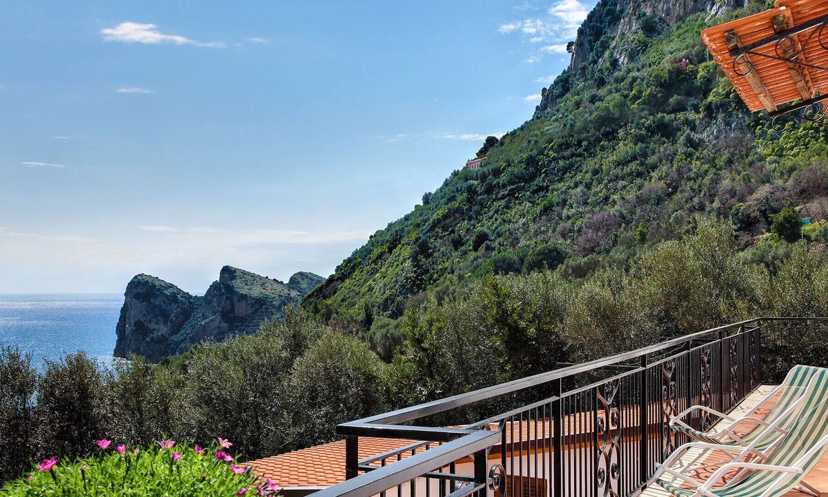 Nerano Apartment | Matisse Cantone - In the charming port of Marina del Cantone
