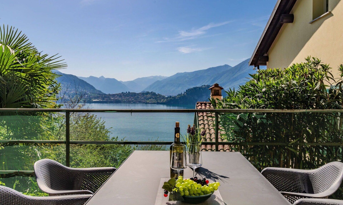 Fiumelatte Apartment | Nice apartment for 4 people with WIFI, TV and terrace