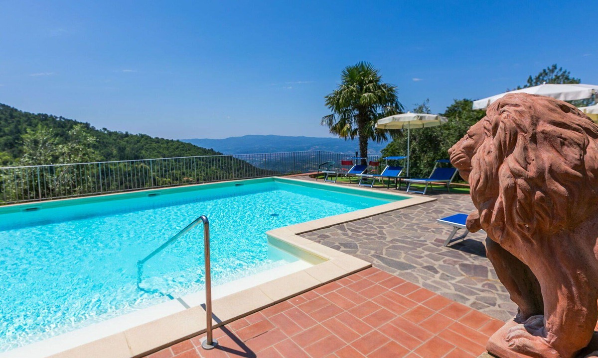Bivio Pozzo Apartment | Nice apartment for 7 guests with pool, WIFI, TV and panoramic view