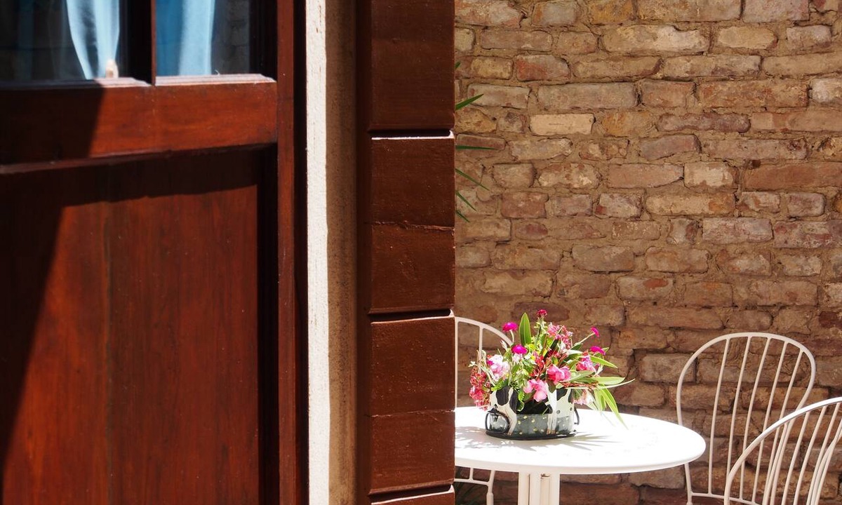City Center Padova Apartment | * PRIVATE COURTYARD, few steps from PRATO DELLA VALLE SQ
