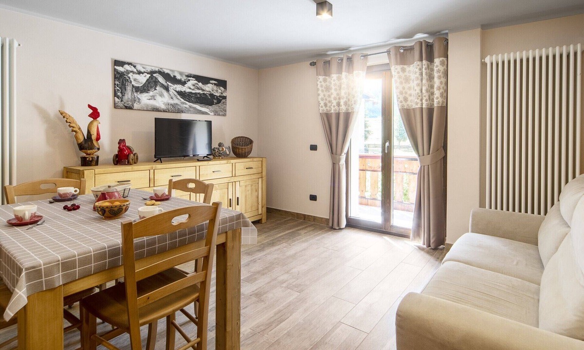 Cogne Apartment | Roccia Viva 4061 Maison Gerard Apartment with Mountain View, Garden, and Wi-Fi