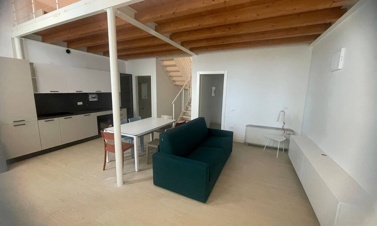 Pellestrina Apartment | Spacious Apartment for 6 Guests – Elevator Access near Venice
