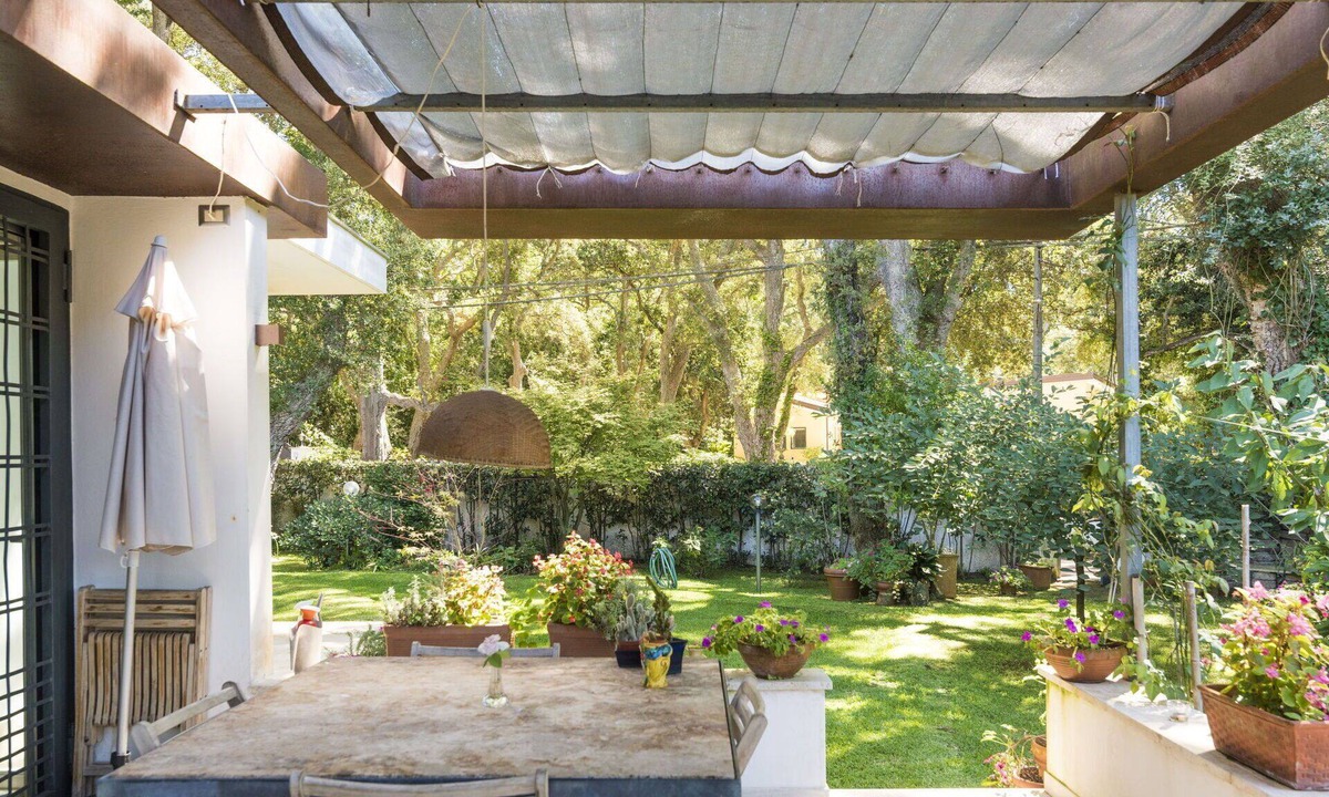Sabaudia House | Stunning private villa for 2 people with A/C, WIFI, TV, terrace and pets allowed