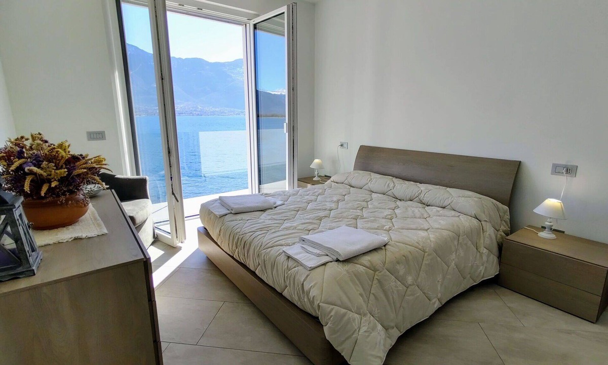 Aurogna House | Stunning private villa for 4 people with A/C, WIFI, TV and terrace