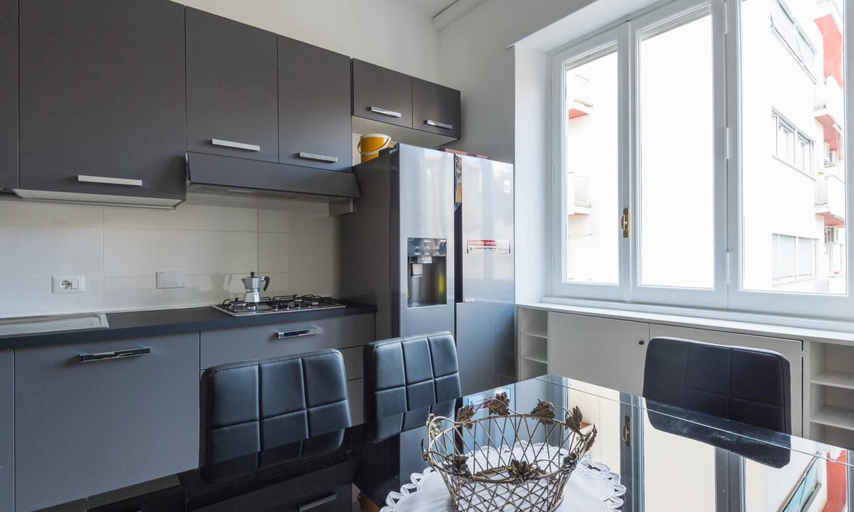 Quartiere XV Della Vittoria Apartment | Vatican Bright Two Bedroom Apartment