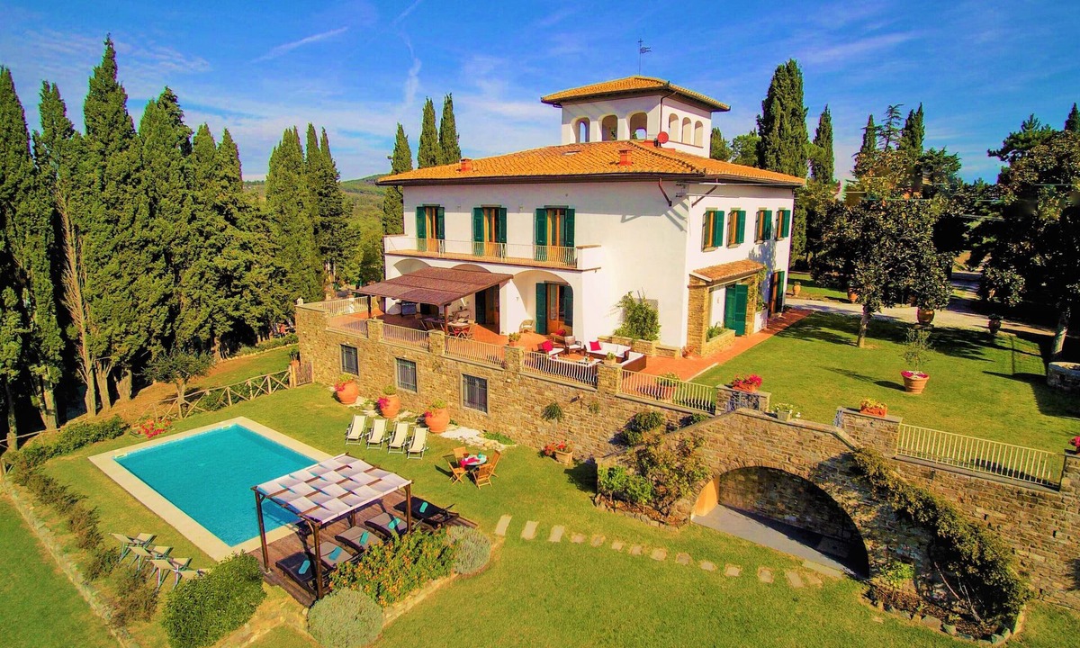 San Casciano in Val di Pesa Villa | "Villa Torre in Chianti" Vrbo Vacation Rental of the Year 2026- 8 bedrooms A/C