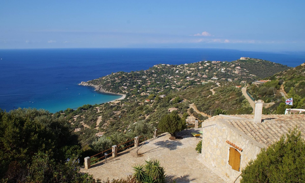 Villaggio delle Mimose Villa | Villa 2 apartments ,1 or 2 families, panoramic sea view & sunset