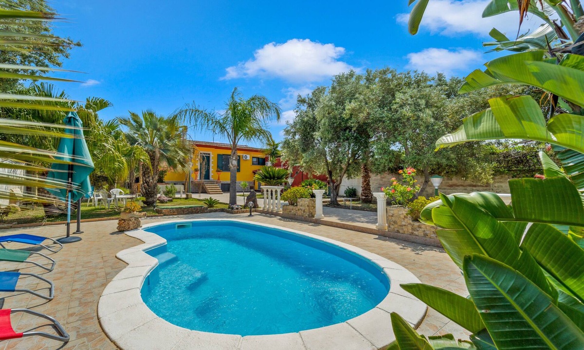 Quartu Sant'Elena Villa | Villa "Angela" with Mountain View, Private Pool & A/C