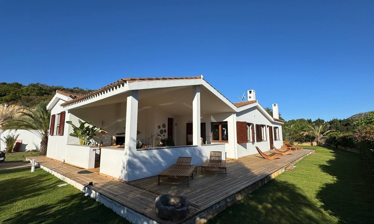 Chia Villa | Villa Dulcis Chia, Private oasis in Su Giudeu just a few steps from the beach!