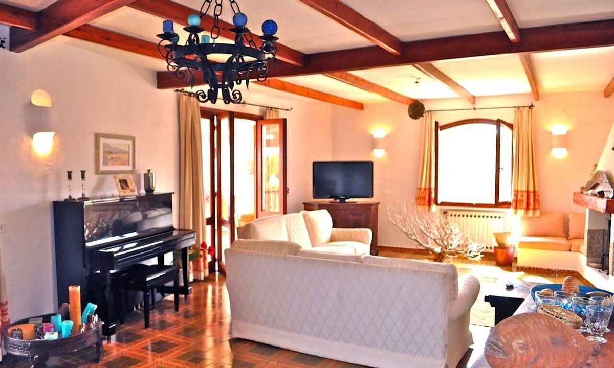 La Conia Villa | VILLA LUGHENTE - Five Bedroom Villa, Sleeps 10