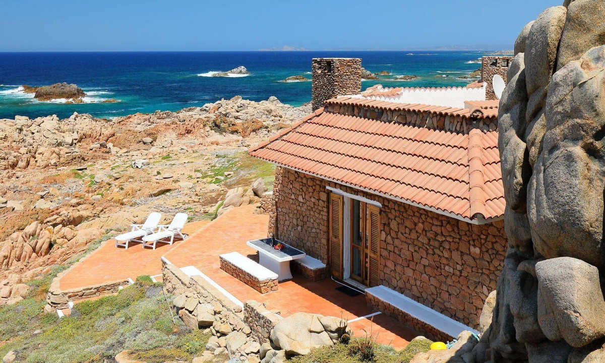 Portobello di Gallura House | Wonderful private villa for 6 people with TV, terrace and pets allowed