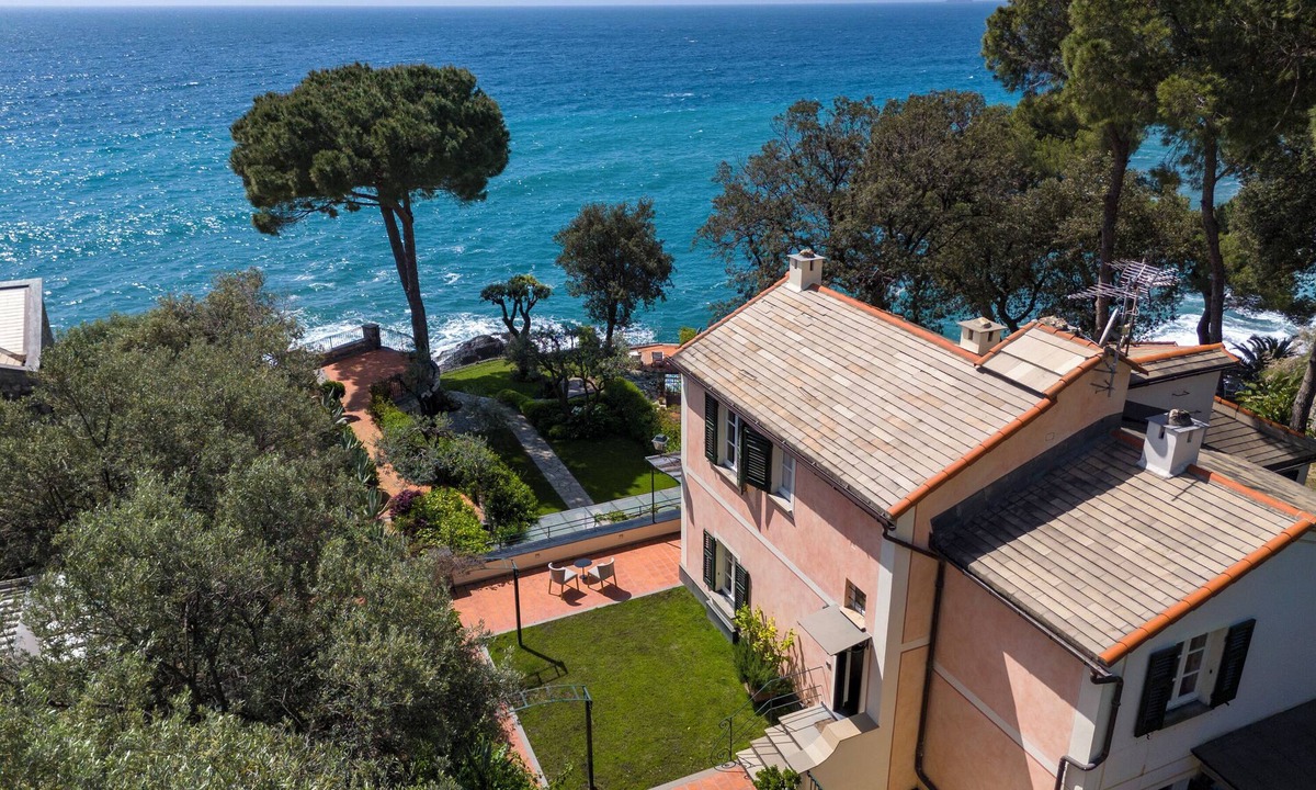 Recco Villa | Wonderful Villa with Sea View Terrace In Mulinetti, Recco, Italy