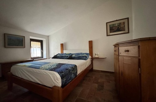 Sasso d'Ombrone Bed & Breakfast | A small house nestled in the Tuscan Maremma. Pet-friendly!