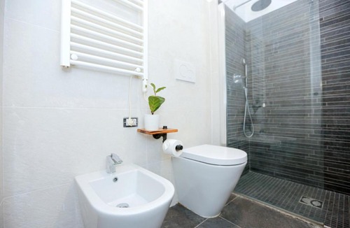 Calvairate Apartment | AC-King-1G WiFi-Self Check In-Smart-Netflix