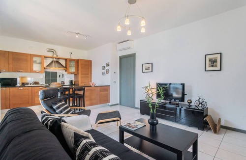 Sala Comacina Apartment | Alba on Lake Como - One Bedroom Apartment, Sleeps 4