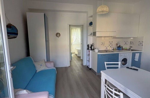 Lido Apartment | Alghero Lido, apartment just a short walk from the beach, terrace with a view of Capo Caccia