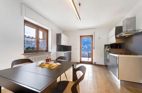 Senin Apartment | Alpenglow Maison Lugon