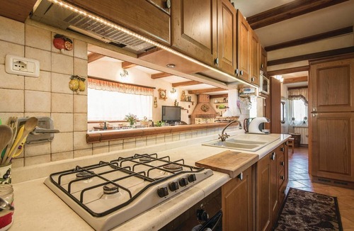 Sant'Angelo Romano House | Amazing home in Sant'Angelo Romano