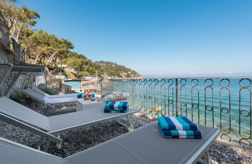 Marina del Cantone House | AMORE RENTALS - Casa Giovanna B - Nerano apartment with hot tub and direct sea access