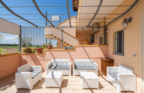 Cocumola Apartment | Angeli Nel Salento Room 6 with Private Terrace, Wi-Fi, and Air Conditioning