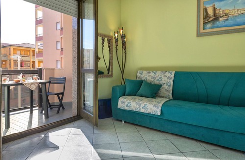 Lido Apartment | Apartment 'Baly' with Balcony, Wi-Fi and Air Conditioning