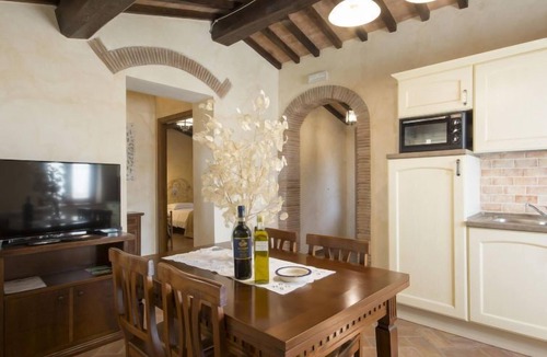 Giugnano Apartment | Apartment Giglio by Interhome