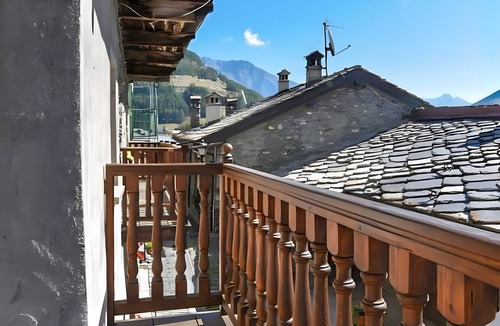 Saint-Rhemy-en-Bosses Apartment | Apartment 'Cupido' with Mountain View, Balcony and Wi-Fi