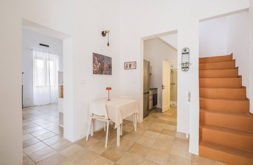 Galatone Apartment | Apartment 'L'angolo Del Teatro' with Private Terrace and Air Conditioning