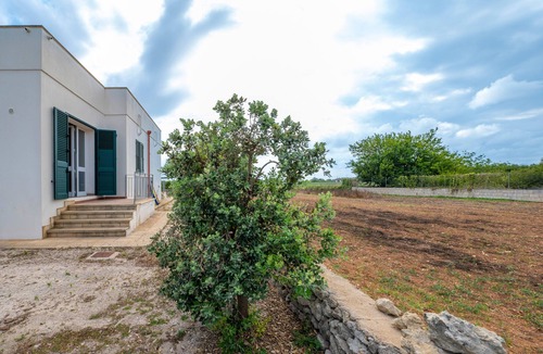 Otranto Apartment | Apartment 'Muma 2' with Private Terrace, Wi-Fi and Air Conditioning