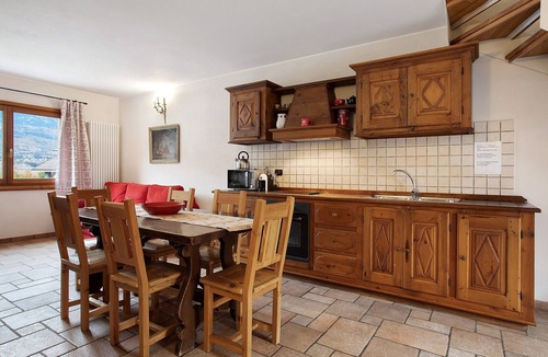 Pila Apartment | Apartment 'Trilocale 9' with Mountain View, Shared Terrace and Wi-Fi