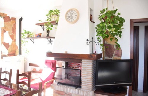 Vitorchiano Apartment | Apartment with parking 5 minutes from the Terme dei Papi in Viterbo