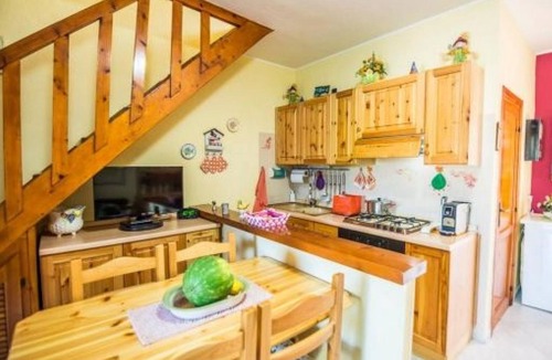 San Teodoro City Centre Apartment | Appartamenti San Teodoro VI con BBQ e WIFI