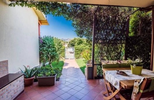 San Teodoro City Centre Apartment | Appartamenti San Teodoro VI con BBQ e WIFI