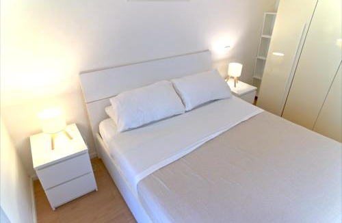 Zona XXXIII Acilia Sud Apartment | Appartamento con veranda tra Roma e il mare