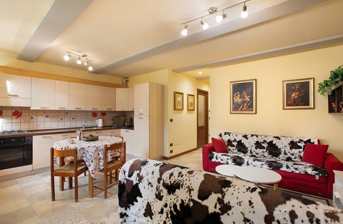 Aosta Apartment | Augusta Praetoria – Spacious Apartment in the Heart of Aosta, Near Pila and the Alps