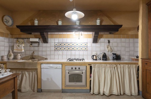 Taggia Apartment | Beautiful apartment for 10 people with WIFI, TV, panoramic view and parking