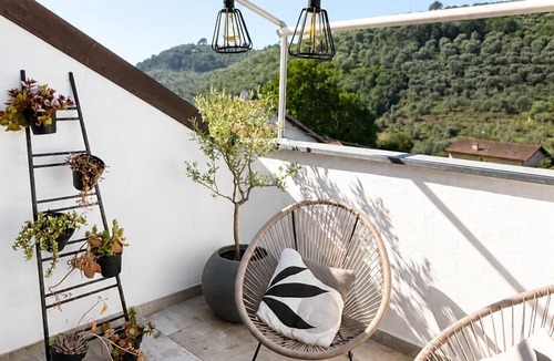 Diano Castello Apartment | Beautiful design apartment surrounded by greenery 1km from the center of Diano Marina