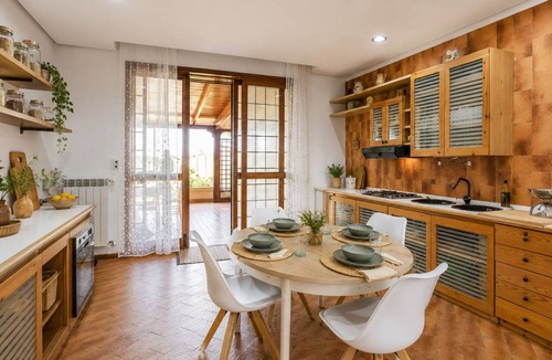Comiso Villa | Beautiful private villa with WIFI, private pool, A/C, TV, patio, pets allowed and panoramic view