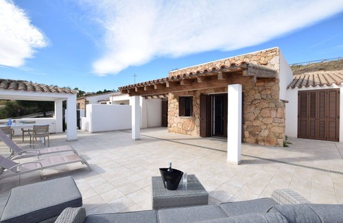 Baia Sant'Anna Villa | Beautiful villa for 7 guests with A/C, WIFI, TV and patio