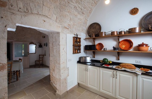 Castellana Grotte House | Beautifully restored 16th Century farmhouse with large private pool